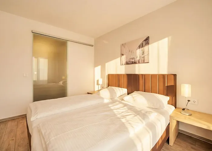 Adapt - Adlershof Lejlighedshotel 4*