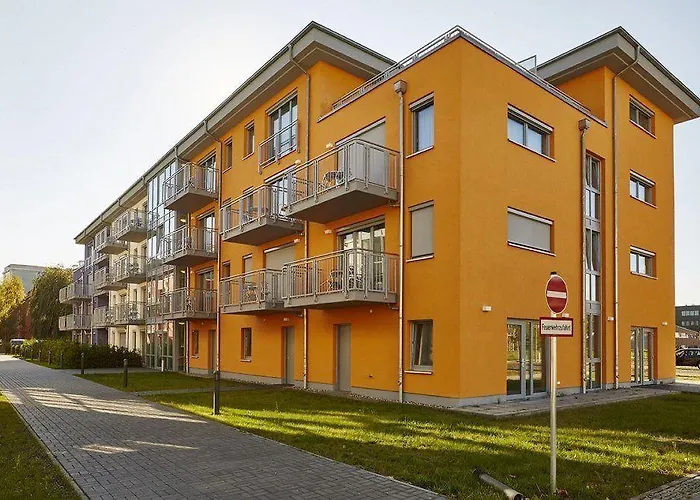 Lejlighedshotel Adapt - Adlershof 4*