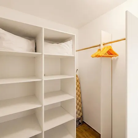 아파트호텔 Adapt - Adlershof 4*