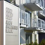 Lägenhetshotell Adapt - Adlershof 4*