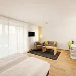 Lägenhetshotell Adapt - Adlershof