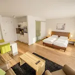Adapt - Adlershof 4*