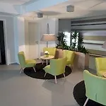 Adapt - Adlershof 4*