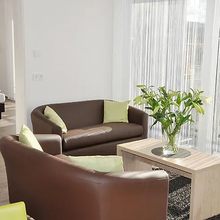 Adapt - Adlershof Hotel apartamentowy 4*
