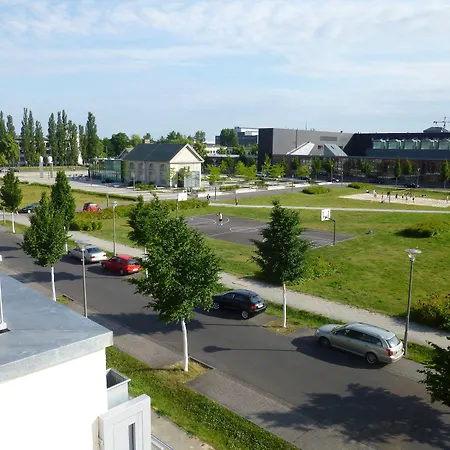 מלון דירות Adapt - Adlershof