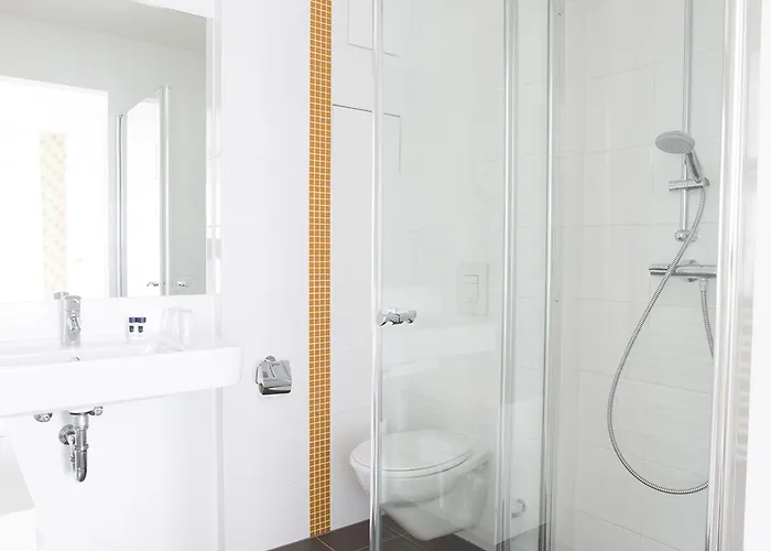 Adapt - Adlershof 4*