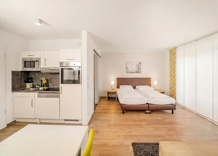 Adapt - Adlershof 4* Berlim