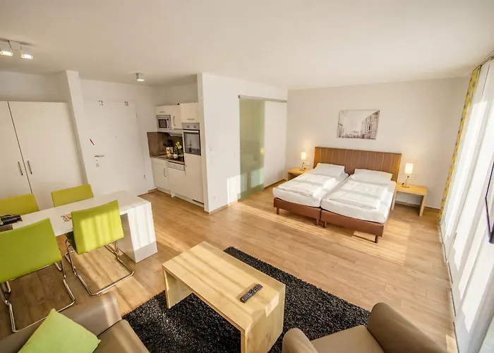 Adapt - Adlershof 4*