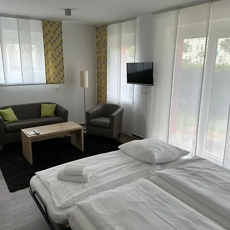 Adapt - Adlershof Apartmanhotel 4*