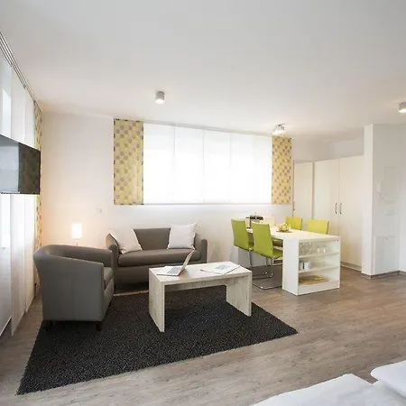 Lägenhetshotell Adapt - Adlershof