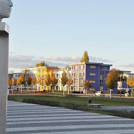 Adapt - Adlershof Lägenhetshotell