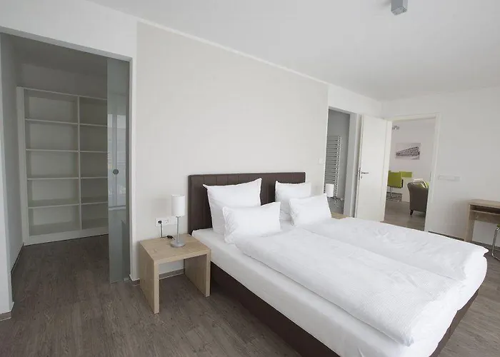 מלון דירות Adapt - Adlershof 4*